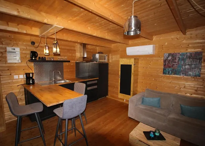 Etxe goxoan chambres d'hôtes avec cuisine été équipée commune et jaccuzi Itxassou