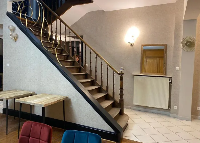 A La Villa Perroy Les Chambres Sont Spacieuses Et Les Petit-Dejeuners Offerts Dunkirk