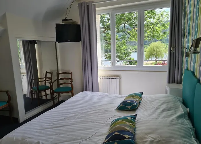 Hotel Bellevue Chambon-sur-Lac