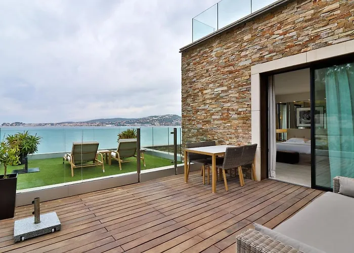Hôtels à Sanary-sur-Mer