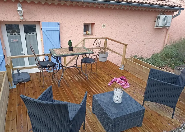 LE CHABASSOLE CHAMBRES D'HÔTES - Massages - Jacuzzi - Sauna - GORGES DU VERDON Aiguines