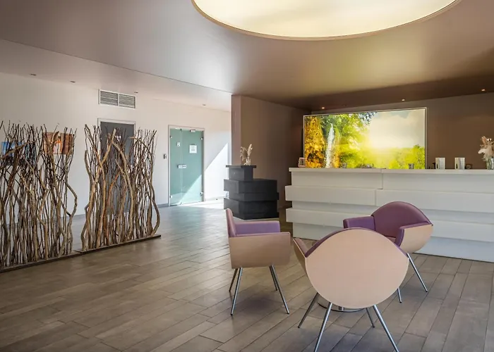 Charme Hôtel et Spa, Montbéliard Sud