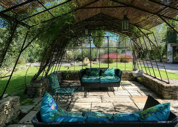Hotel Jade En Provence à Vaison-la-Romaine