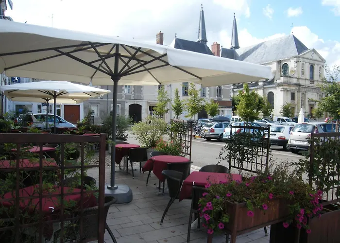 Logis Le Puits Doré Richelieu
