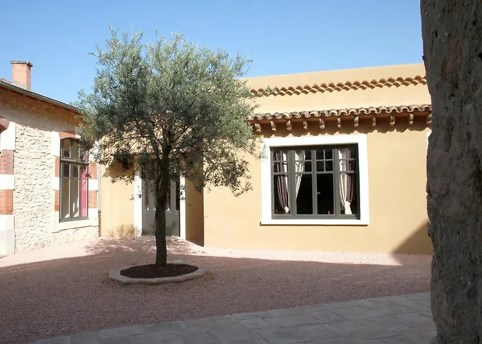 Logis Hotel Le Clos Des Oliviers Bourg-Saint-Andéol