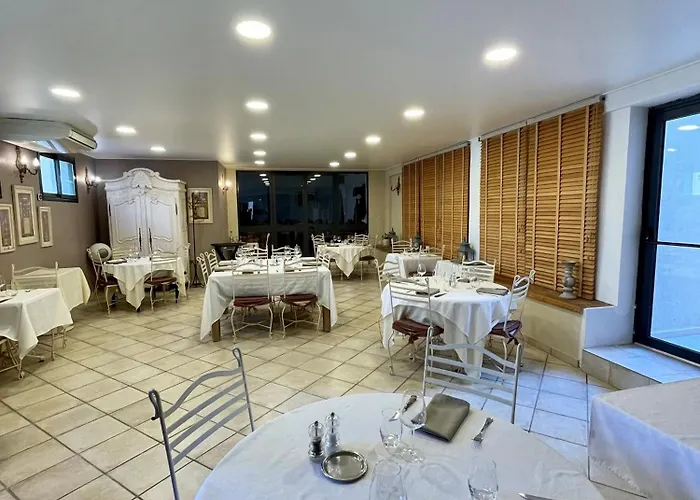 Hotel Franceschini à Ghisonaccia