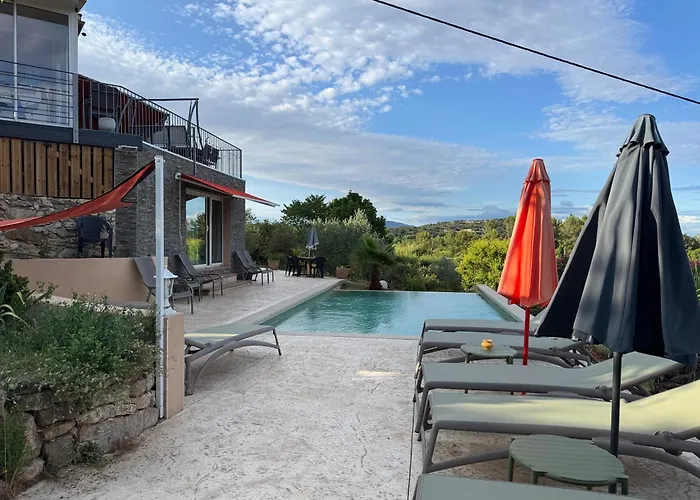 Hotel Domaine Maxxim à Clermont-lʼHérault