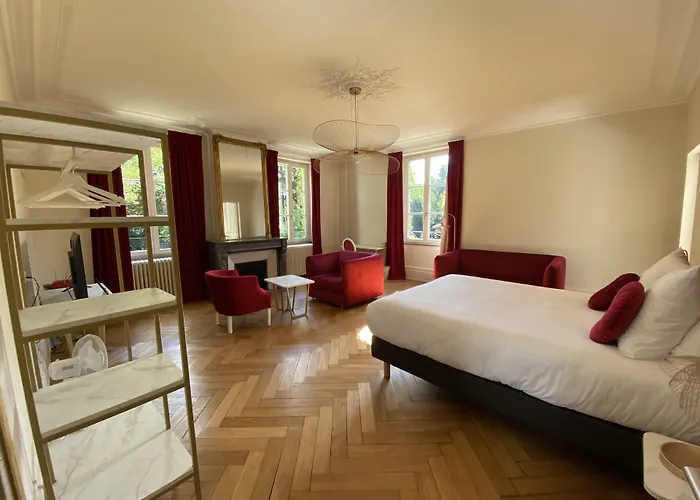 Logis Hotel Du Parc Pont-à-Mousson