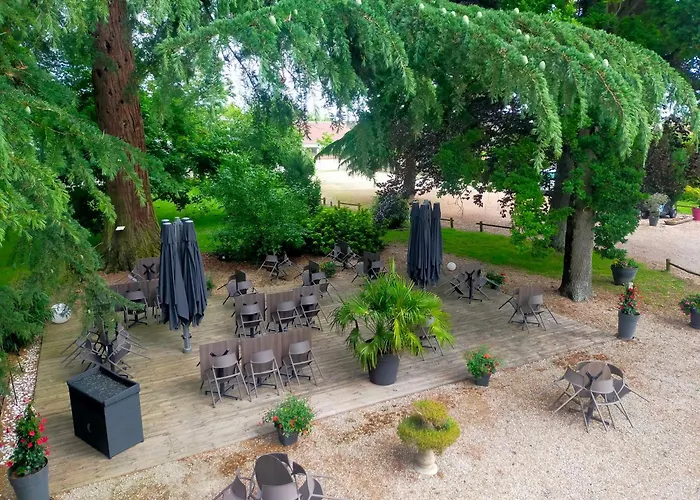 Logis Hotels Restaurants- Villa Des Bordes Cléry-Saint-André