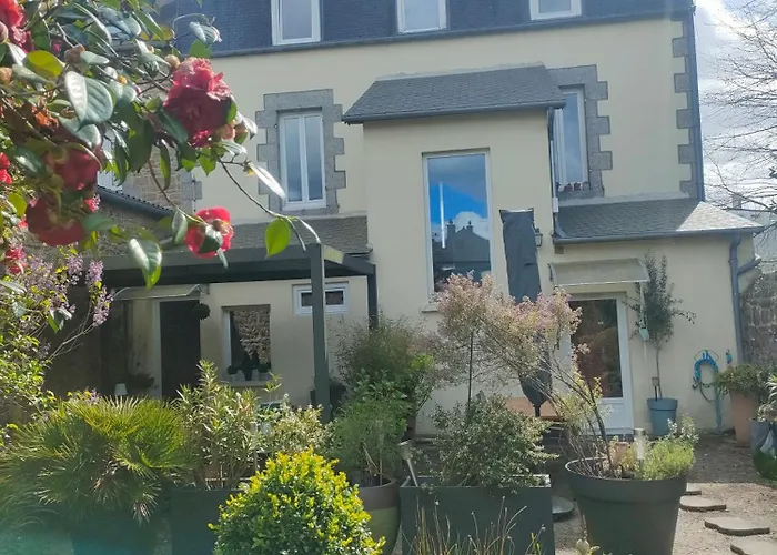 La Suite 27, charme, calme et confort, proche gare et centre ville Guingamp