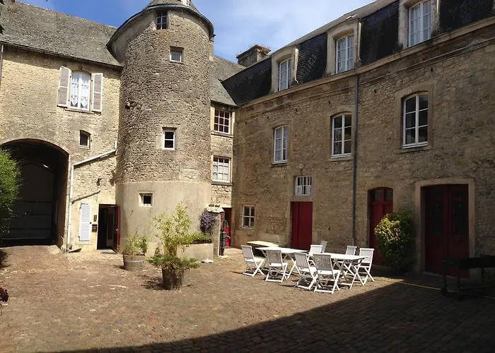 Logis Le Grand Hôtel du Louvre Valognes