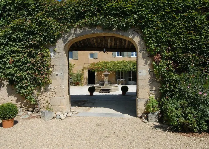 Clos De La Fontaine Cabrières-dʼAvignon