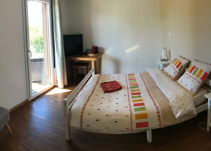 Chez Brigitte Chambres Et Tables D'Hotes Theix